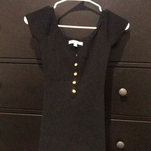 Black body con dress with buttons (off the shoulder)